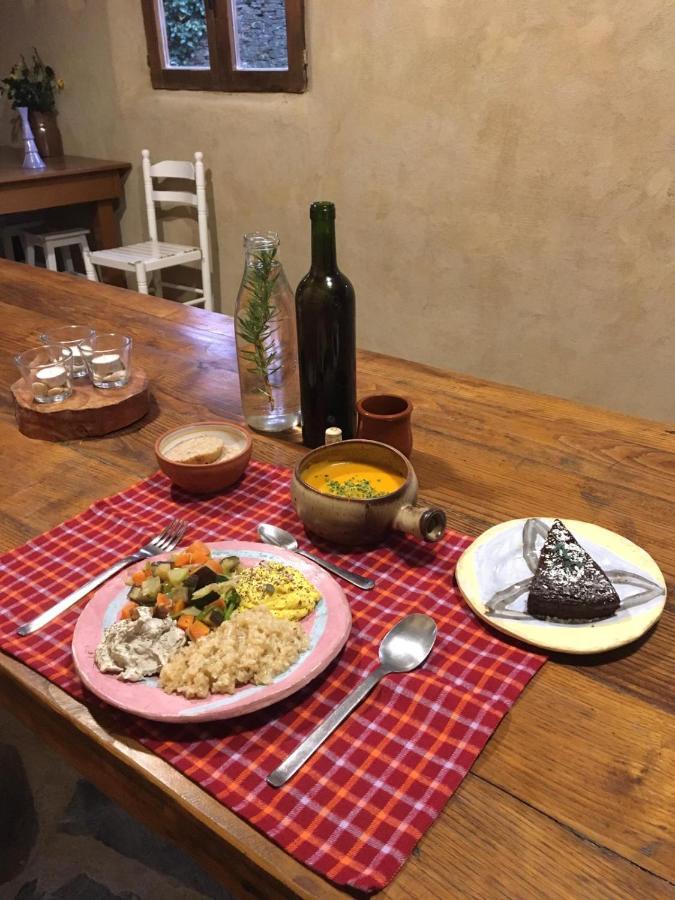 Albergue Eco El Beso - Vegano Тріакастела Екстер'єр фото